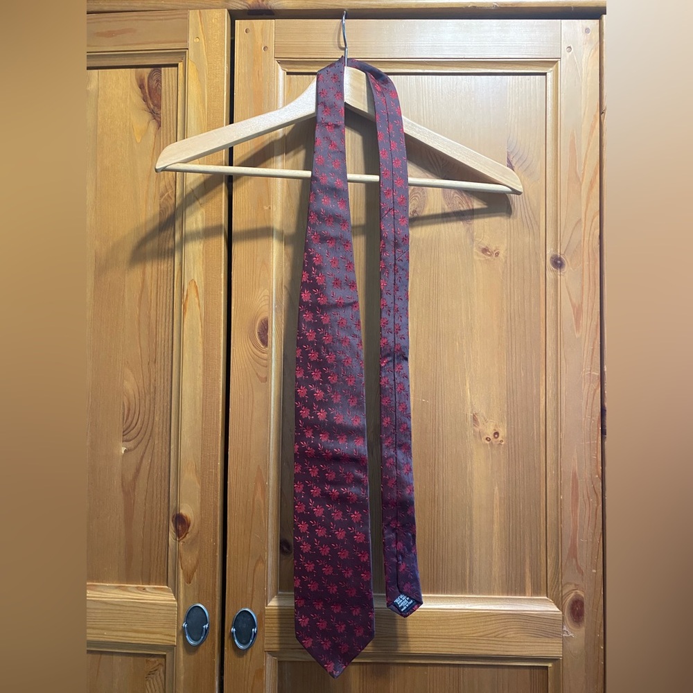 Hugo Boss Red Patterned Tie